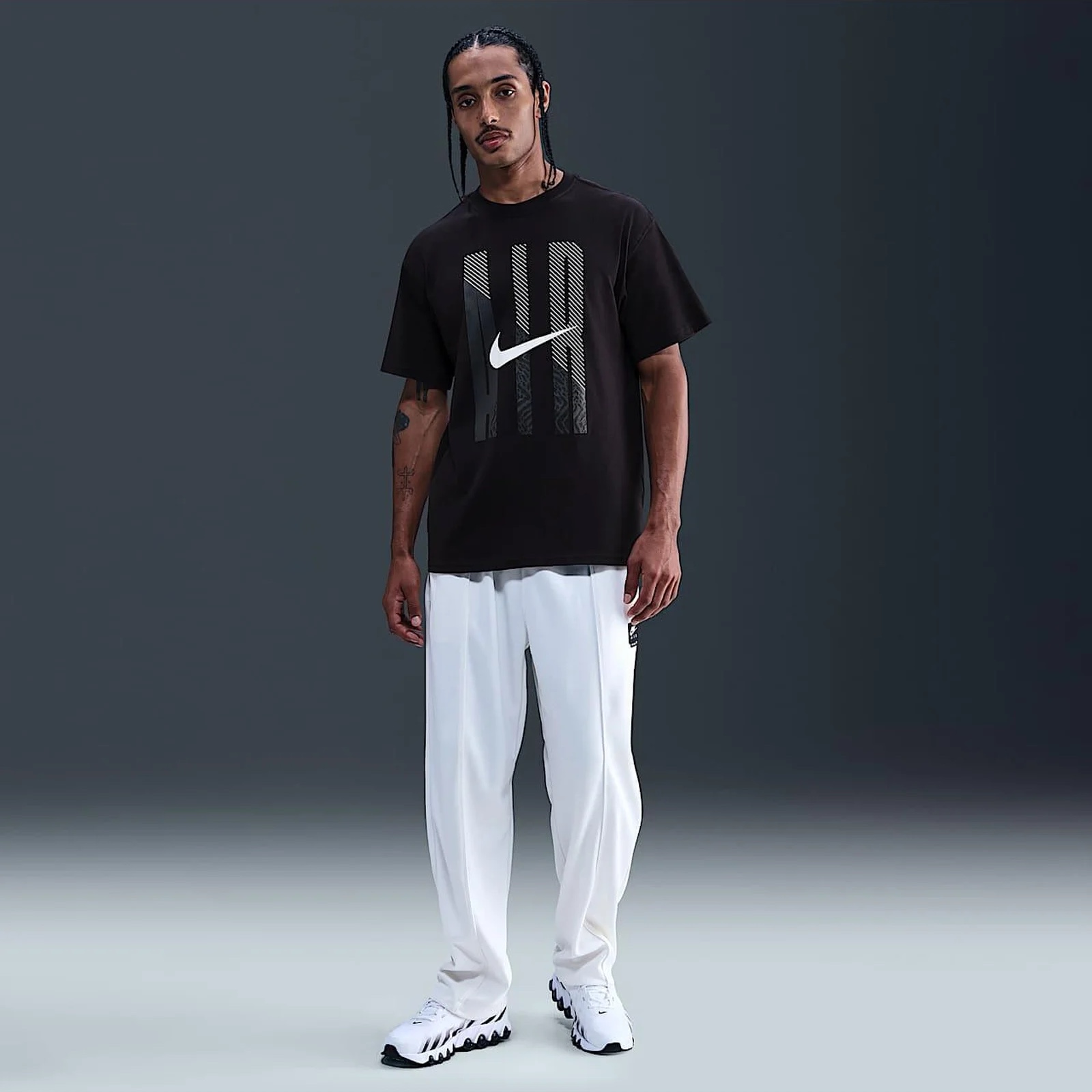 Футболка Nike чоловіча чорна HV0135-010
