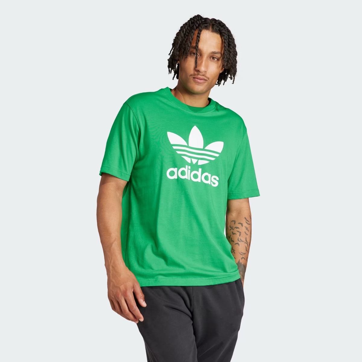 Футболка Adidas Adicolor Trefoil Tee чоловіча зелена IR8012